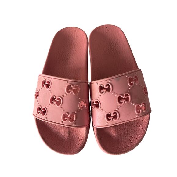 Gucci Shoes - Gucci Pursuit GG Logo rubber pool slide sandals Sz:36